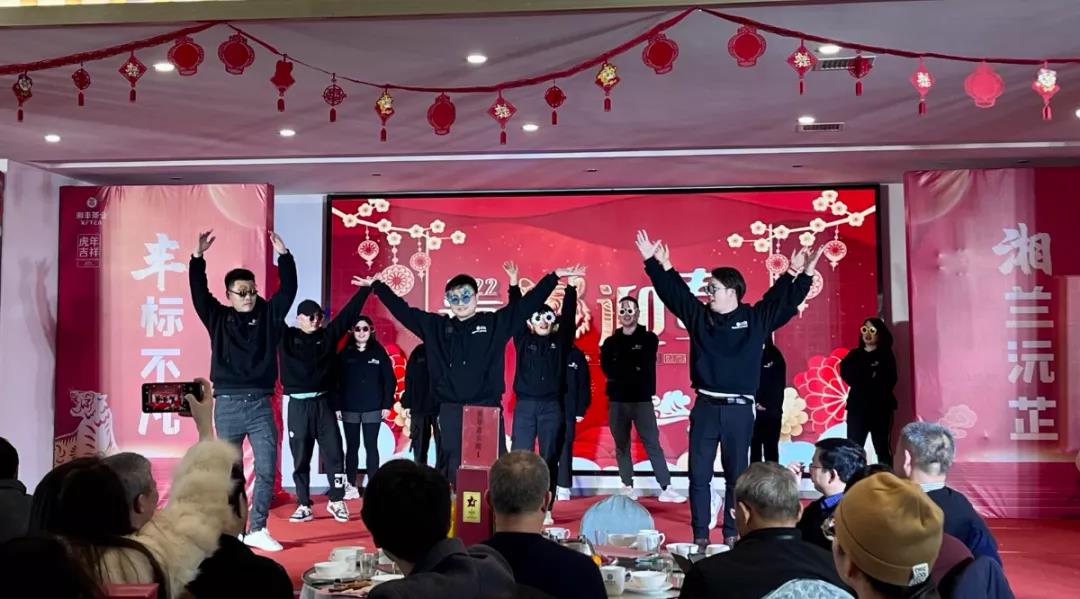 舞蹈《满满的正能量》-乐动体育在线_乐动(中国)电商.jpg 舞蹈《满满的正能量》-乐动体育在线_乐动(中国)电商.jpg