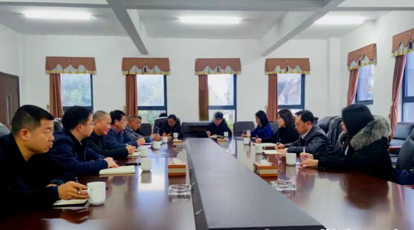 刘仲华院士团队考察乐动体育在线_乐动(中国)
