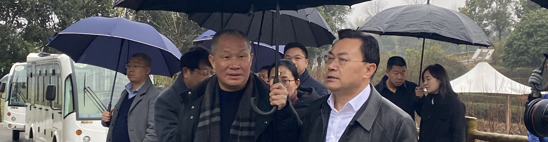 刘仲华院士团队考察乐动体育在线_乐动(中国)
刘仲华院士团队考察乐动体育在线_乐动(中国)